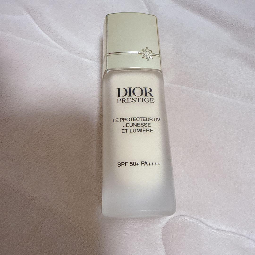 ディオール♡プレステージ ホワイト ル プロテクター UV ルミエール