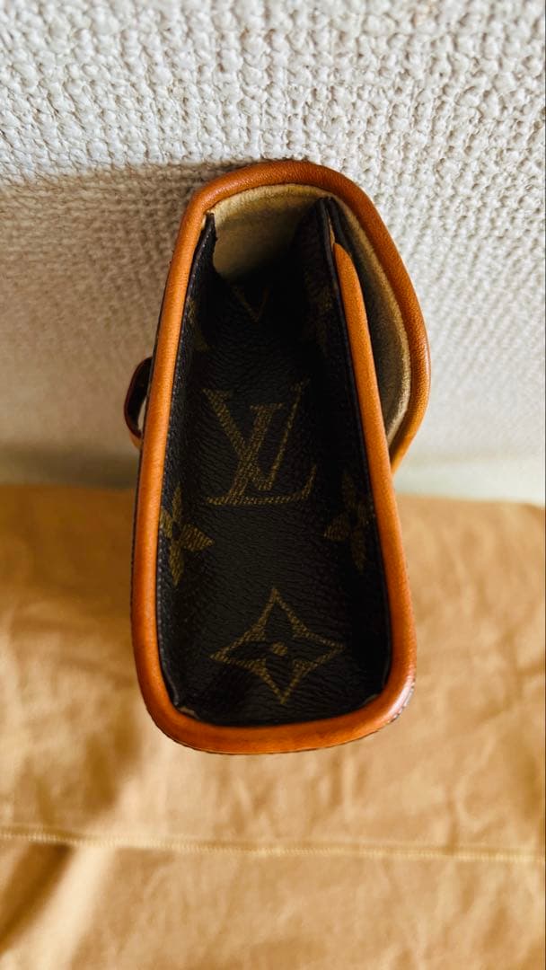 H*d様 匿名配送料込⭐︎LVモノグラム ポシェット フロランティーヌ