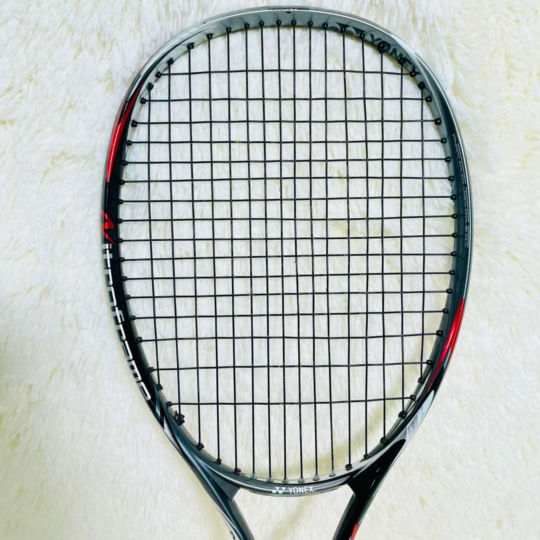 美品　YONEX NEXIGA 70V LIMITED EDISION