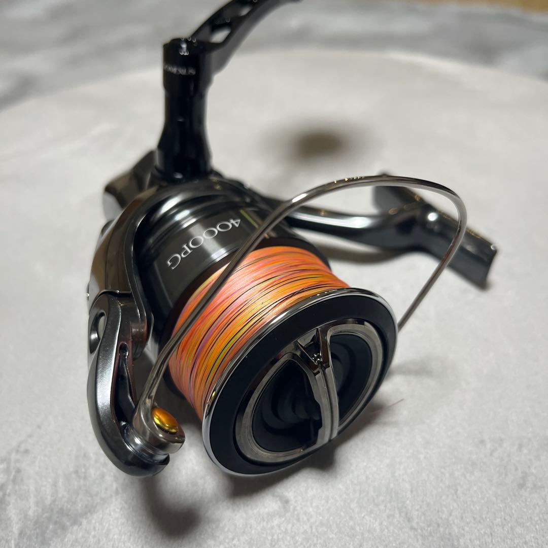 美品　未使用SHIMANO TWIN POWER 4000PG スピニングリール