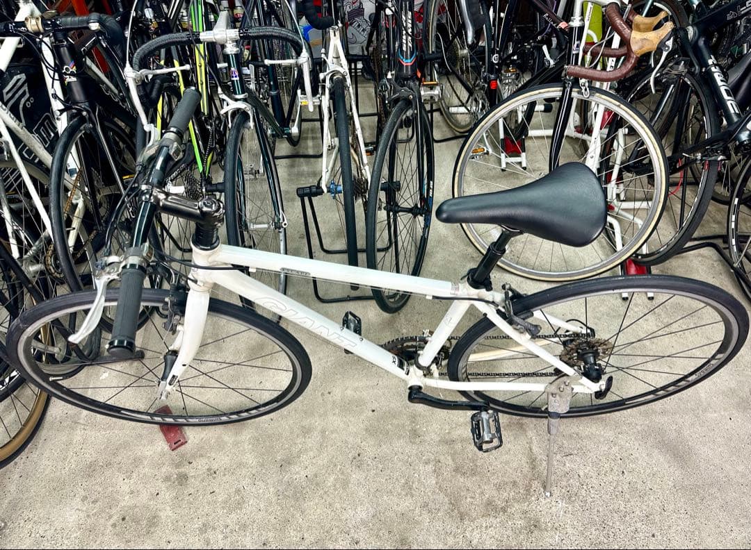 エスケープR3.1基本分解発送送料無料！近県の方完成車直接配送等ご相談ください！