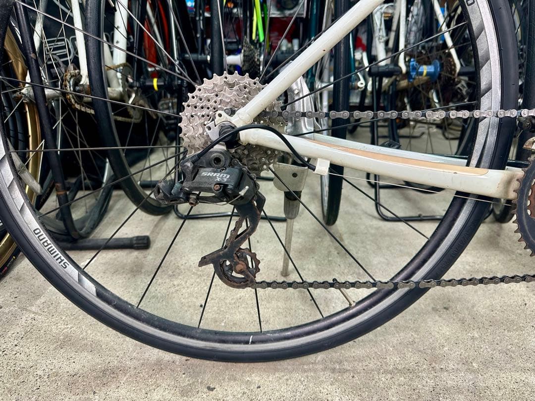 エスケープR3.1基本分解発送送料無料！近県の方完成車直接配送等ご相談ください！