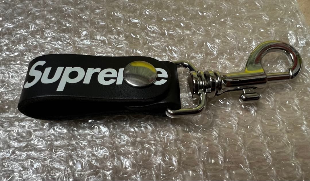 最安値【新品】シュプリーム レザーキーループ　黒　イタリア製