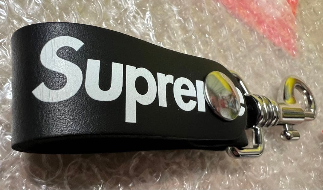 最安値【新品】シュプリーム レザーキーループ　黒　イタリア製