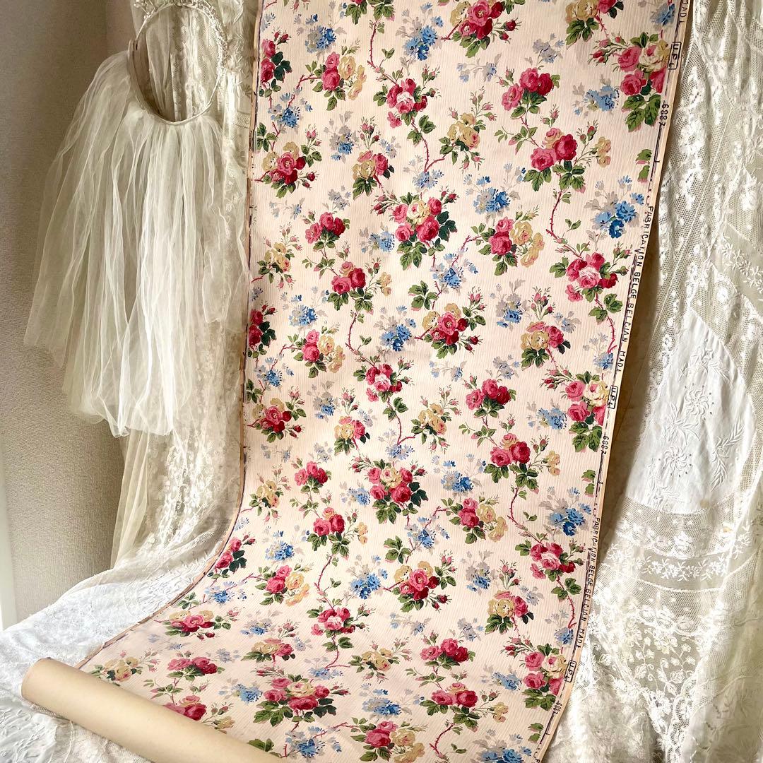 luビスケッツ　ローズ柄壁紙　ウォールペーパー　検フランスアンティーク