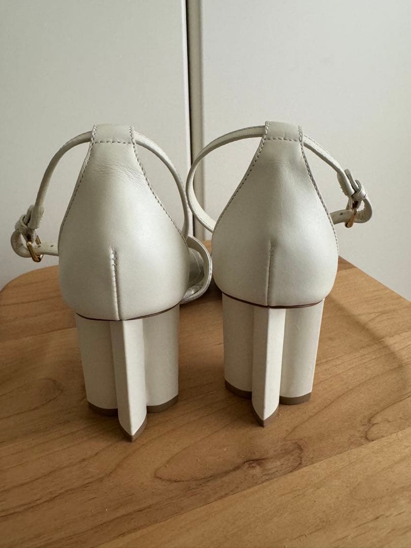 ルイヴィトン　シルエットライン　サンダル　日本限定