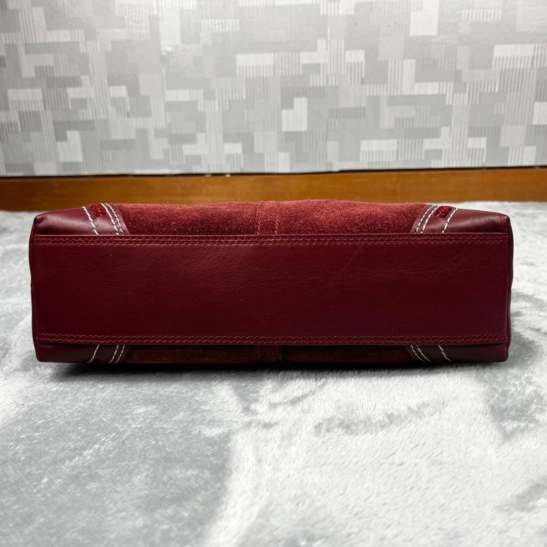 美品 COACH コーチ アクセサリーポーチ スエード レッド 赤