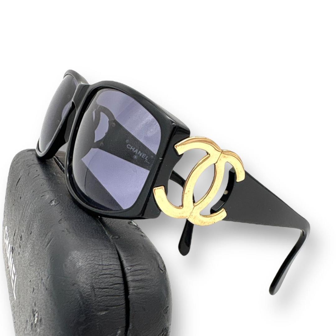 CHANEL sunglasses BLACK coco case gold ④