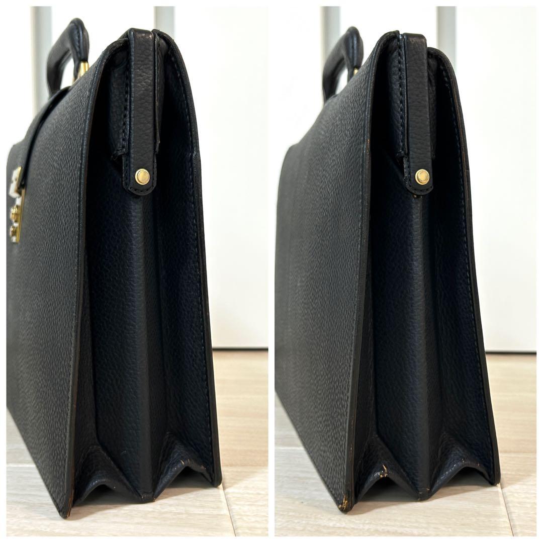 GINZA TANIZAWA 銀座タニザワ ダレスバッグ 本革 真鍮錠前付き 黒