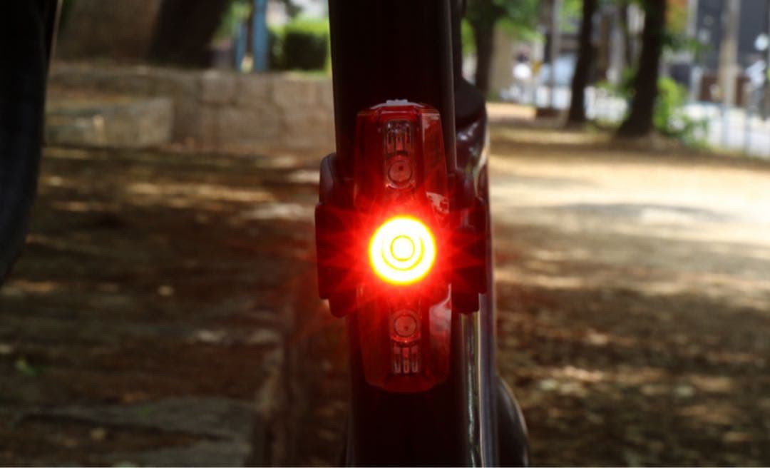 キャットアイ　アンプ500N+ビズ150オート　自転車ライト前後セット　自動