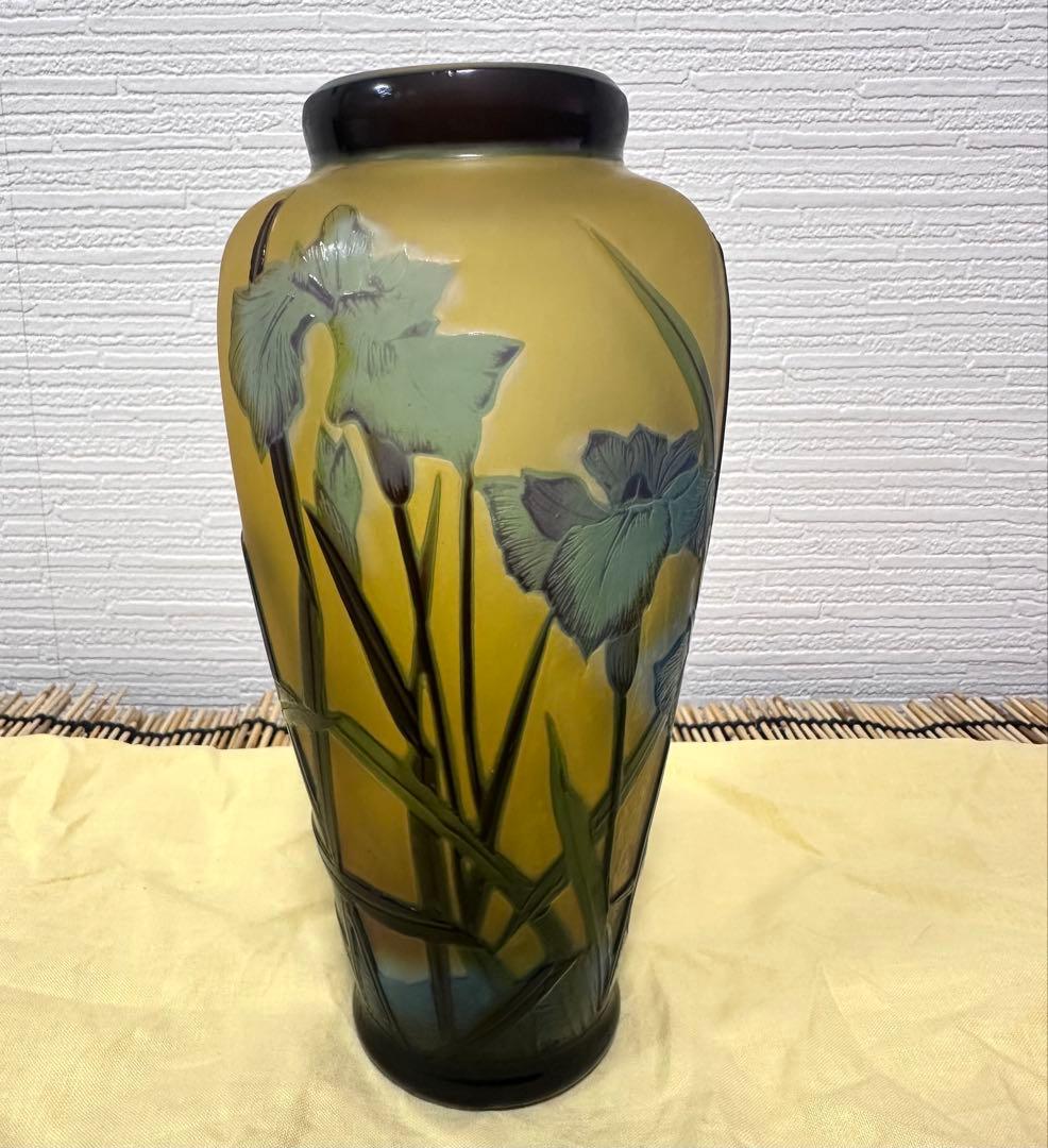 ガラス工芸作家　亀井治美　幻彩琳　水辺菖蒲文壺　真作保証