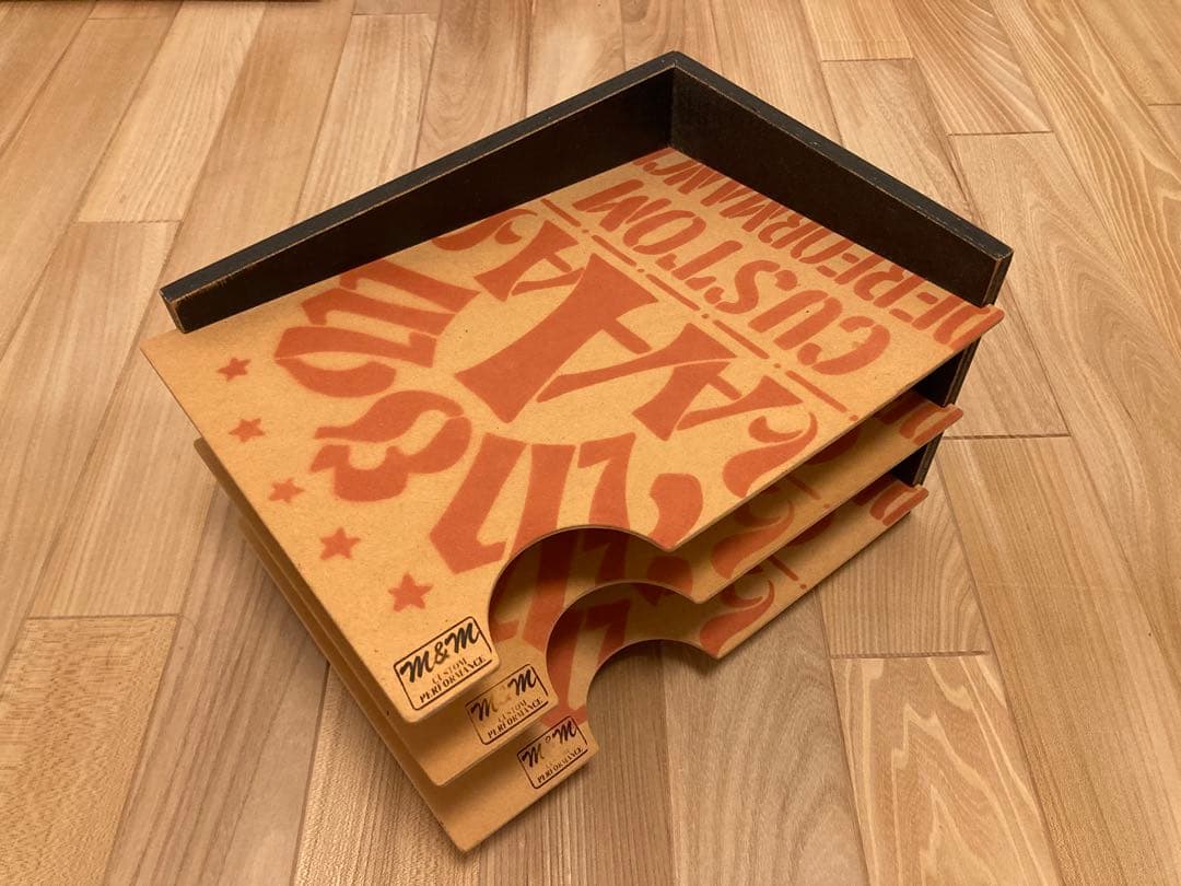 m&m custom performance furniture ペーパーラック