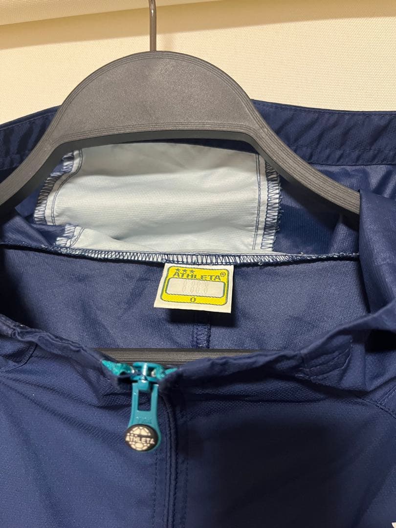 ATHLETA アビスパ福岡モデル ウィンドブレーカー ネイビー サイズO