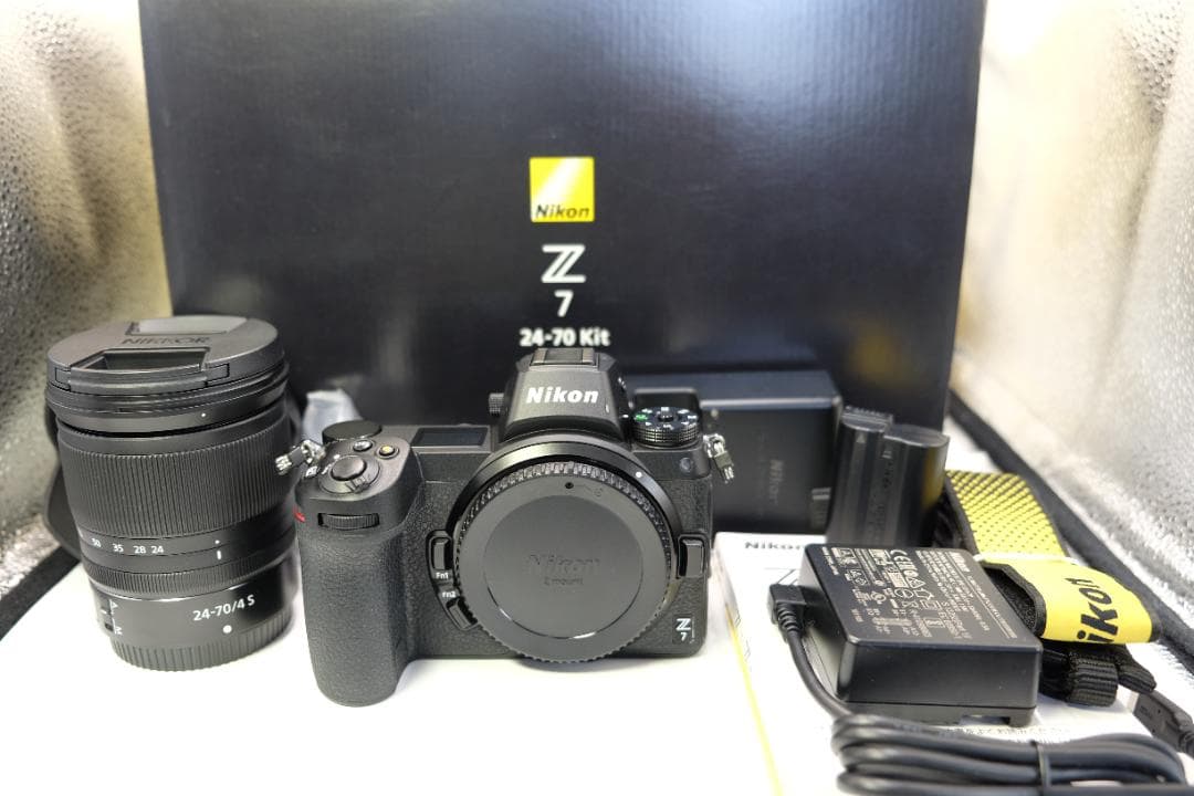 青*空様 極美品 Nikon Z 7 24-70 f4 S S数2707回 CF
