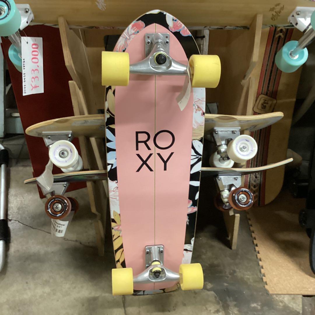 新品格安女の子に大人気オシャレなロキシーサーフスケート33.8インチ花柄xピンク
