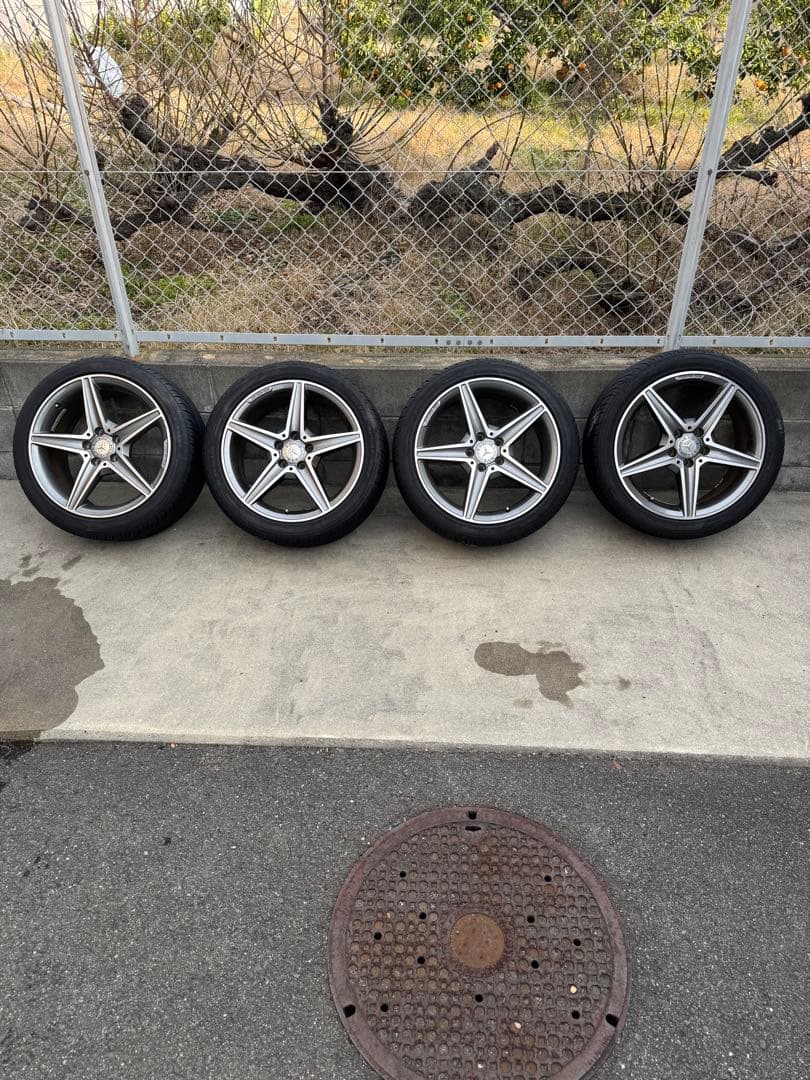 225/45R18 AMG w205の純正品