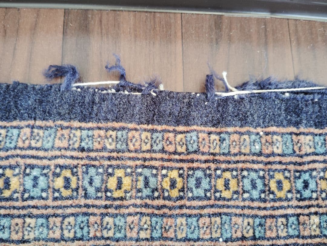 ウール製 幾何学模様 ラグ・カーペット　着払