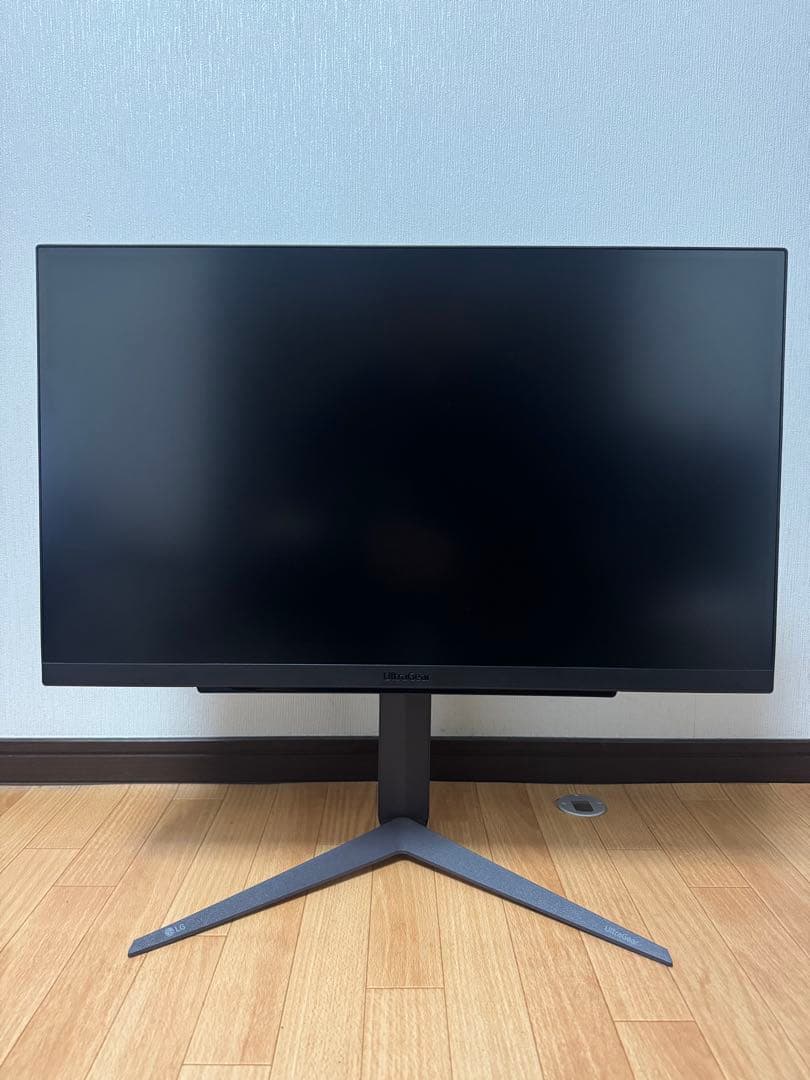 【極美品】LGゲーミングモニター　27インチ27GS75Q