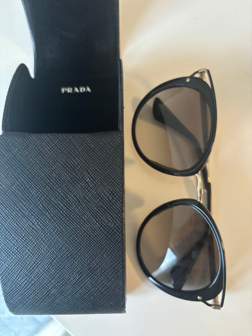 PRADA サングラス　プラダ
