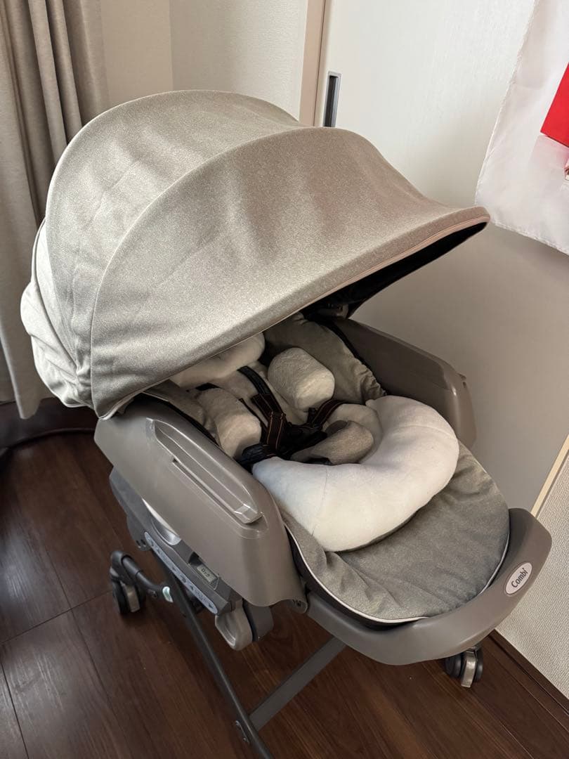 Combi ネムリラ　AUTO SWING BEDi EGシリーズ