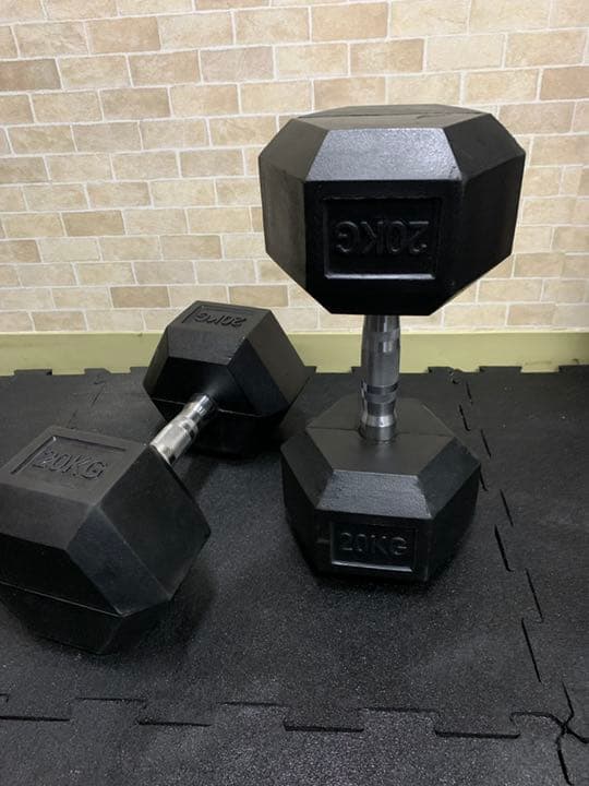 7000円割引！ヘックス  ダンベル　20kg 25kg  各２個