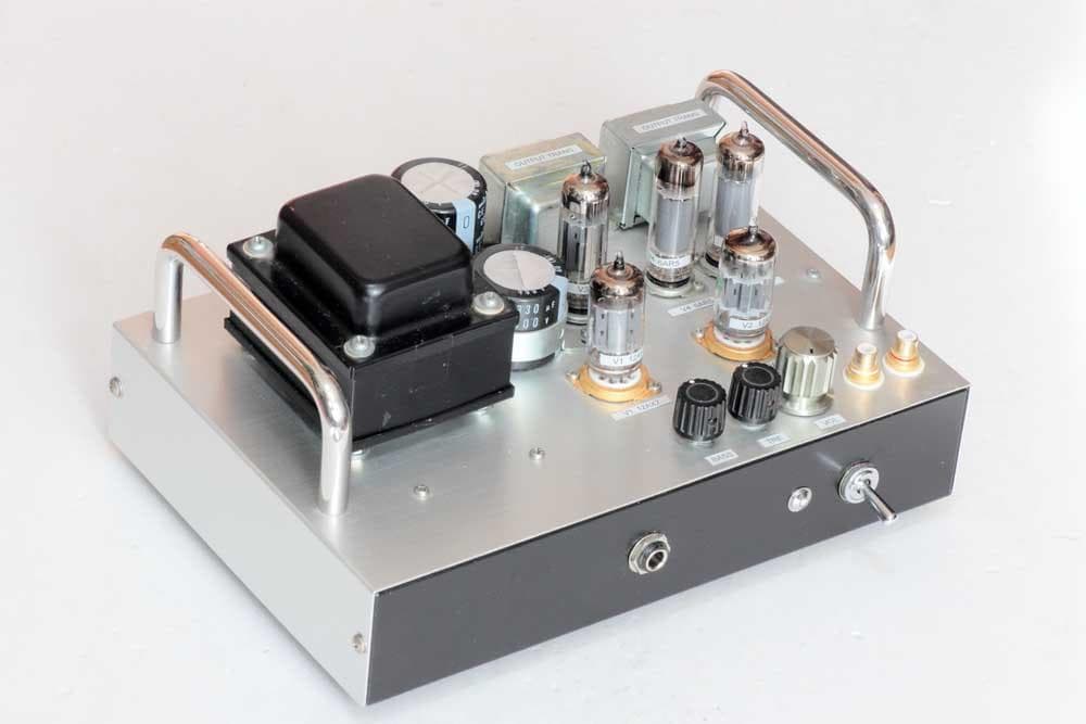 コンパクト ステレオ パワーアンプ 動作品