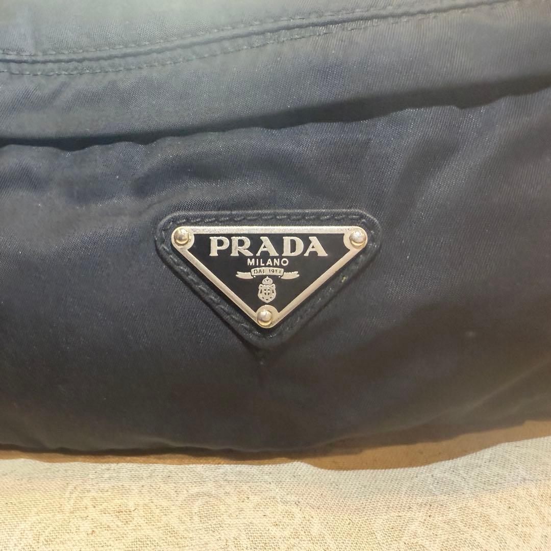 プラダ　ウエストポーチ　ボディバッグ　三角ロゴ　ブラック