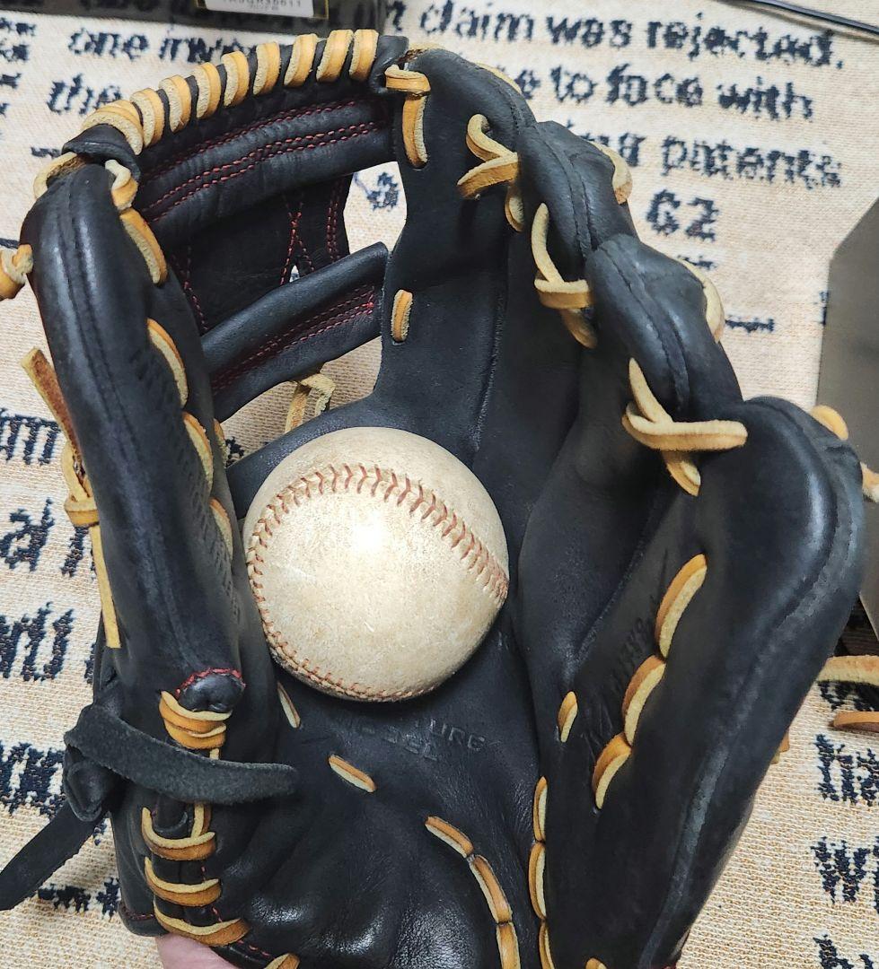 メイさん専用ナイキ　軟式内野用　松井稼頭央モデル