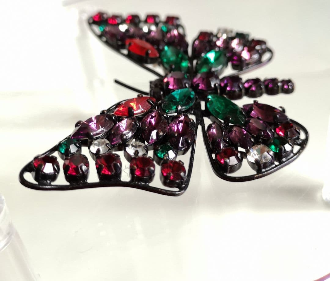 ビンテージ ブローチ チェコ硝子 バタフライ 5色クリスタル装飾 238