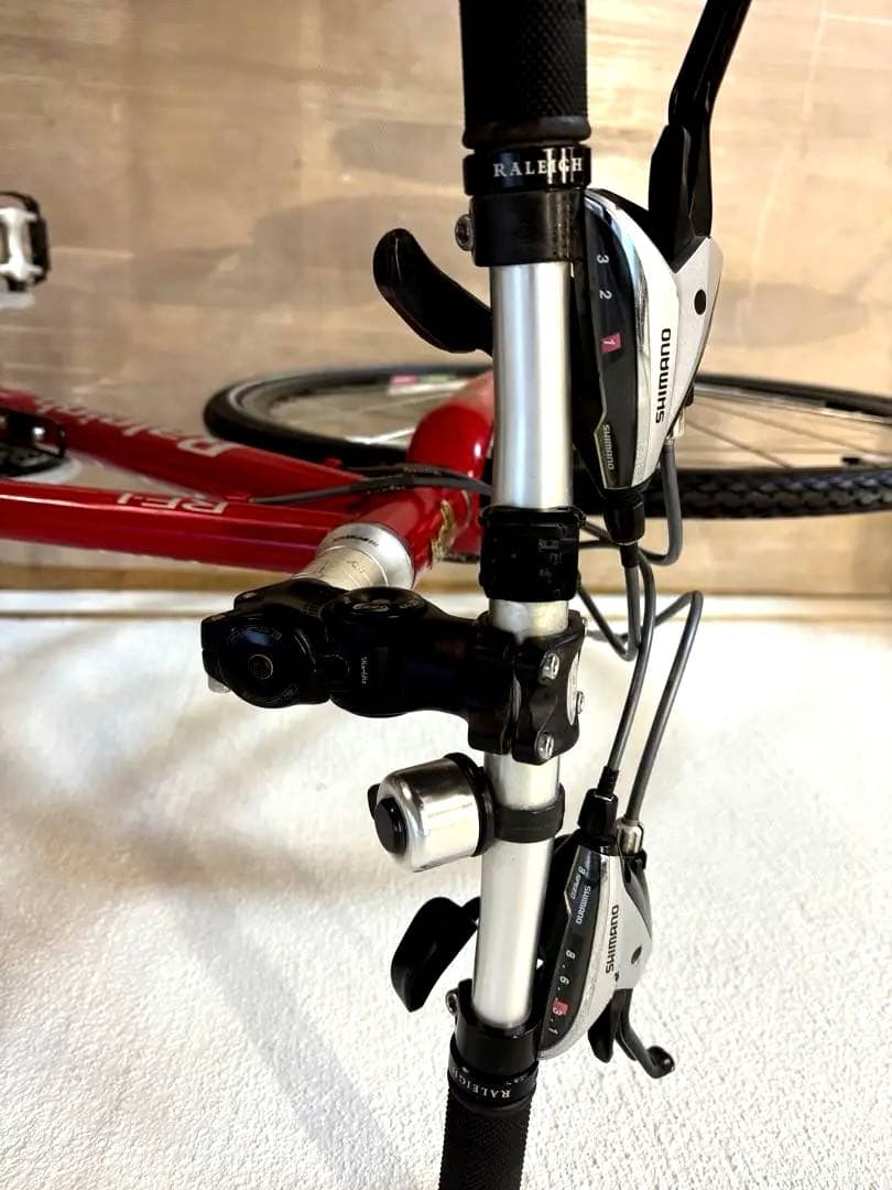 ⭕️英国名車RALEIGH（ラレー）｜大人の赤が映える｜街乗りに映える上質デザイン