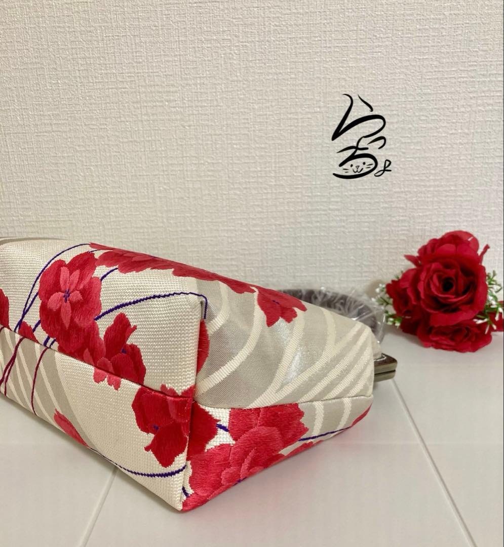 帯リメイク 紅色花 持ち手付きがま口バッグ