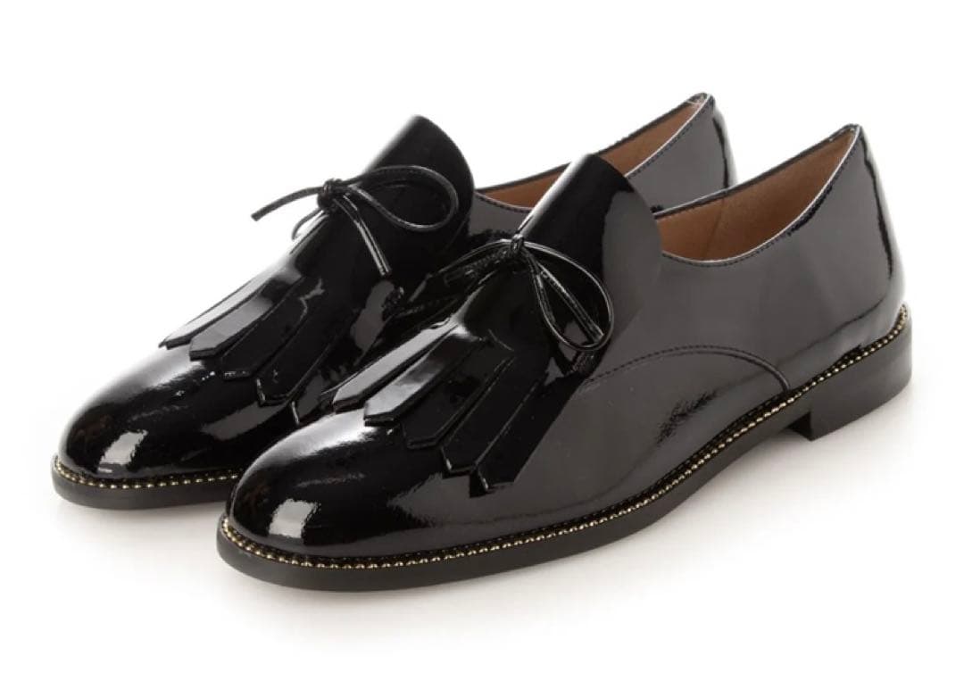 【本日価格】インターショシュール レースリボンエナメルキルトシューズ 37