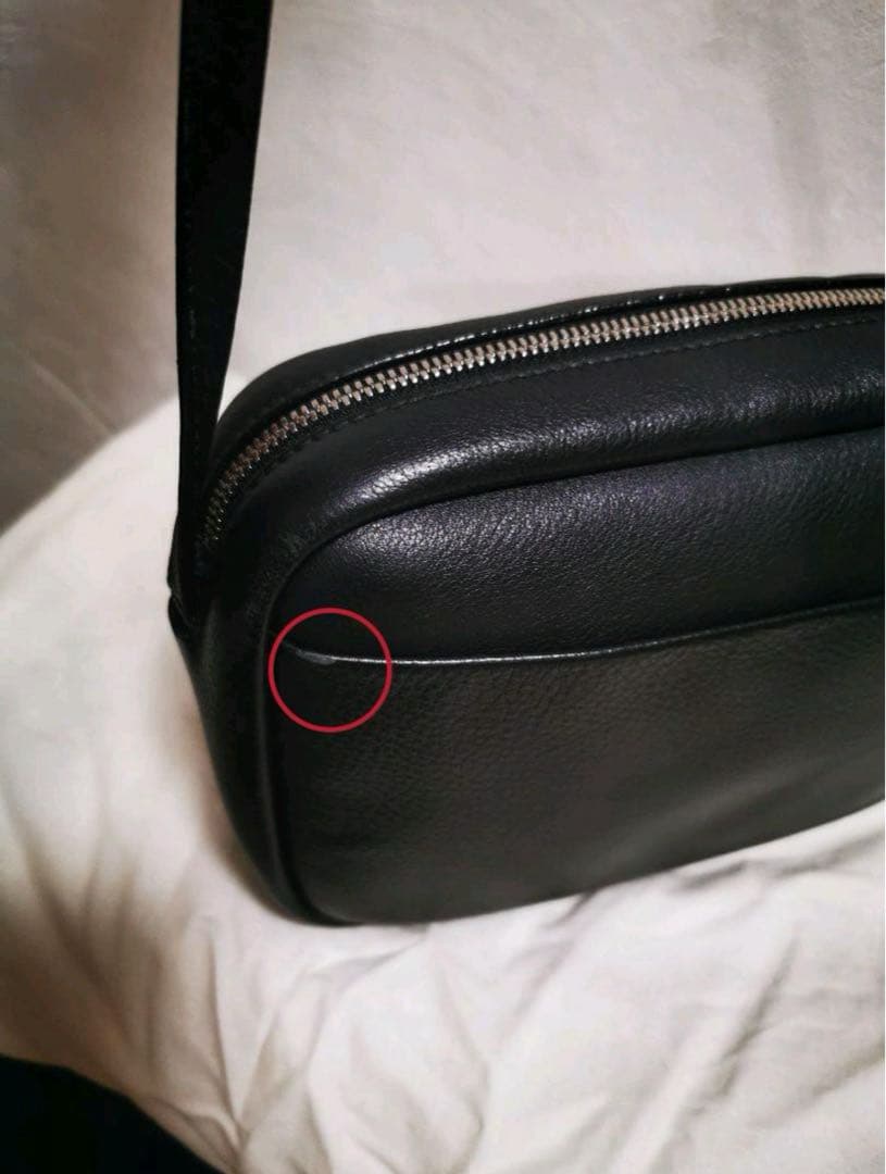 【値下げ】バレンシアガ　カメラバッグ　ショルダーバッグボディバッグ