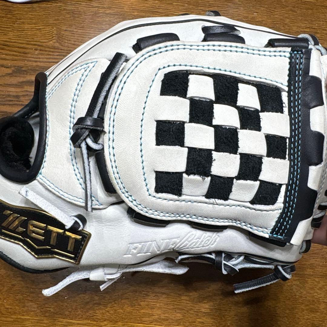 ZETT FINALEDGE 軟式グローブ ホワイト/ブラック
