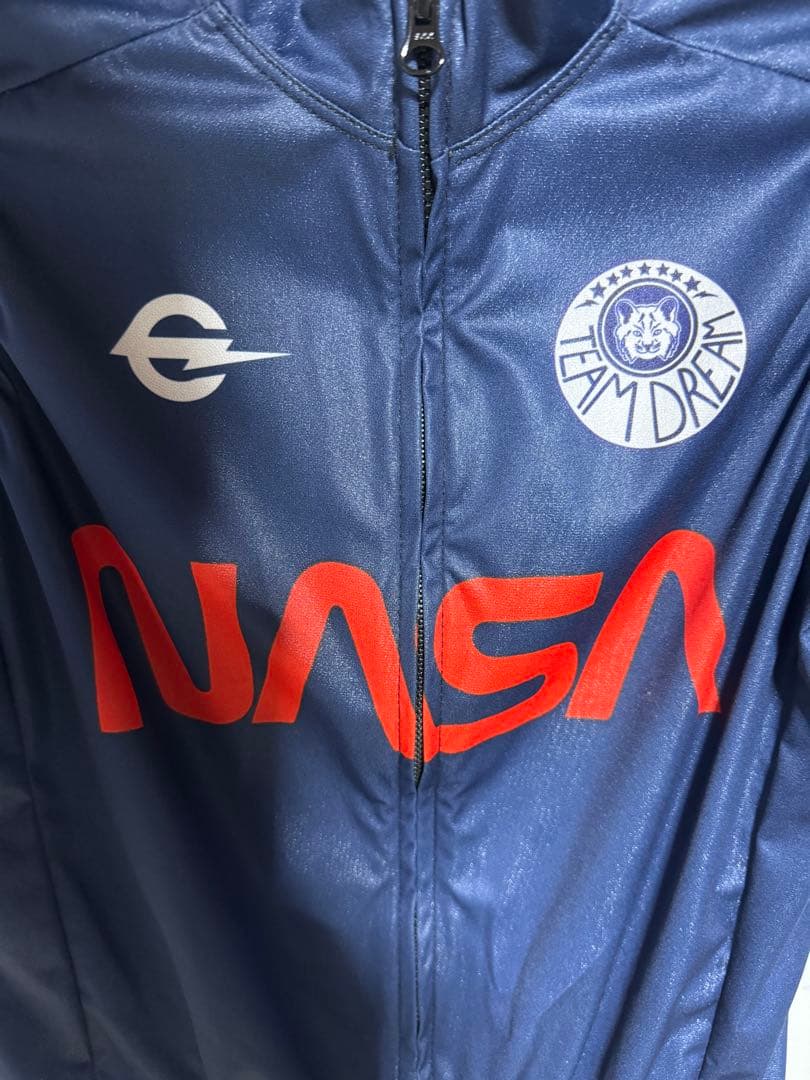 team dream team ベスト　プレオーダー品