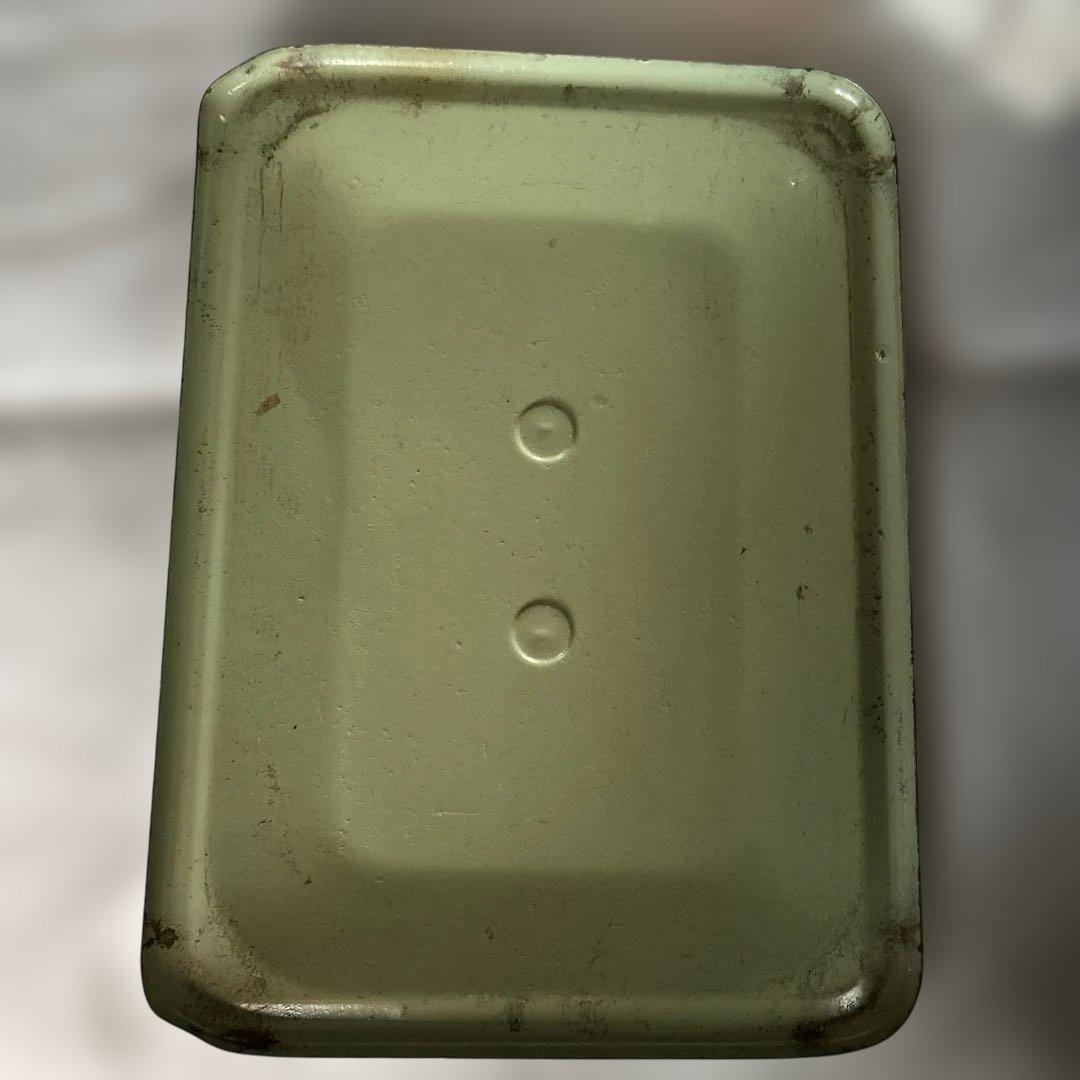 ⭐︎グリーンのアンティーク BREAD缶⭐︎