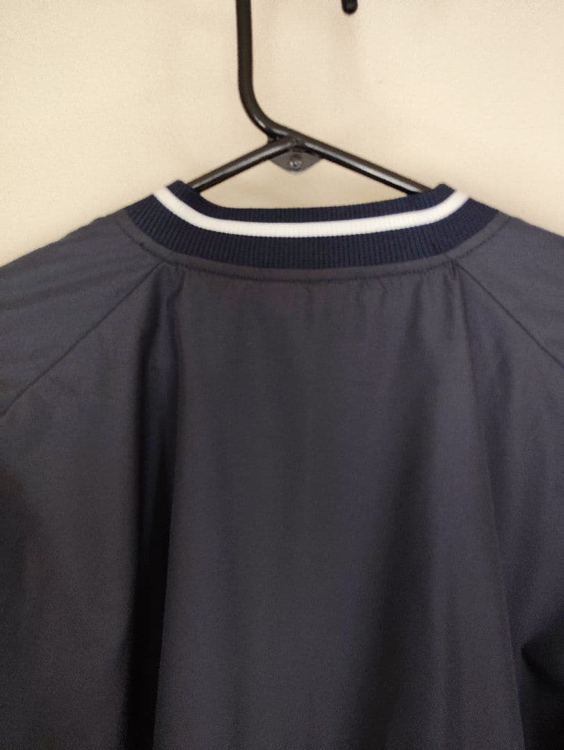 激レア　未使用　NIKE 野球　プルオーバー　刺繍センターロゴ　ネイビー　M