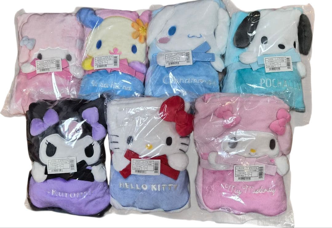 ※新品未開封！サンリオキャラクター2WAYブランケット(ぬいぐるみ)７点セット！