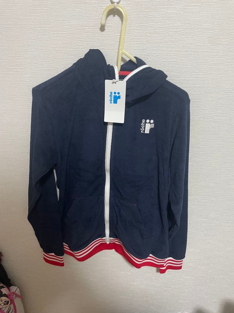 ローチェフード付きジャケット ショートパンツ2点セット　Mサイズ