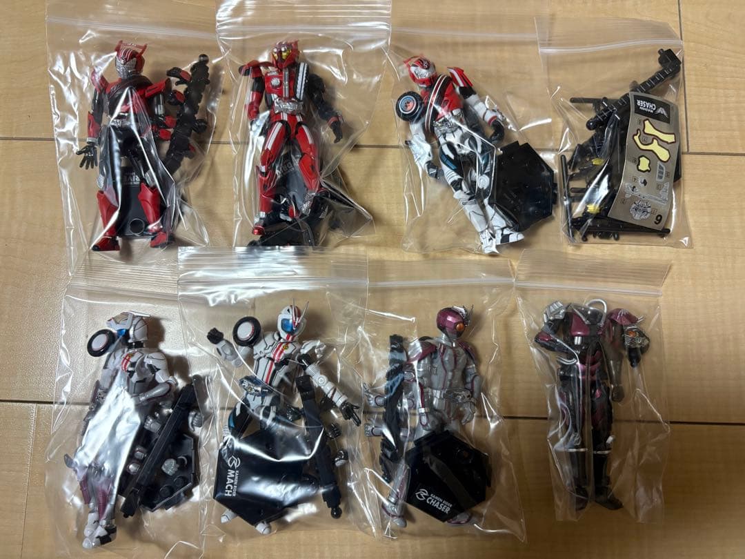 【ジャンク品扱い】装動& SO-DO CHRONICLE 約60体まとめ売り