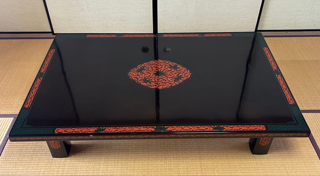 漆塗り　高級座卓　150cm. 90cm