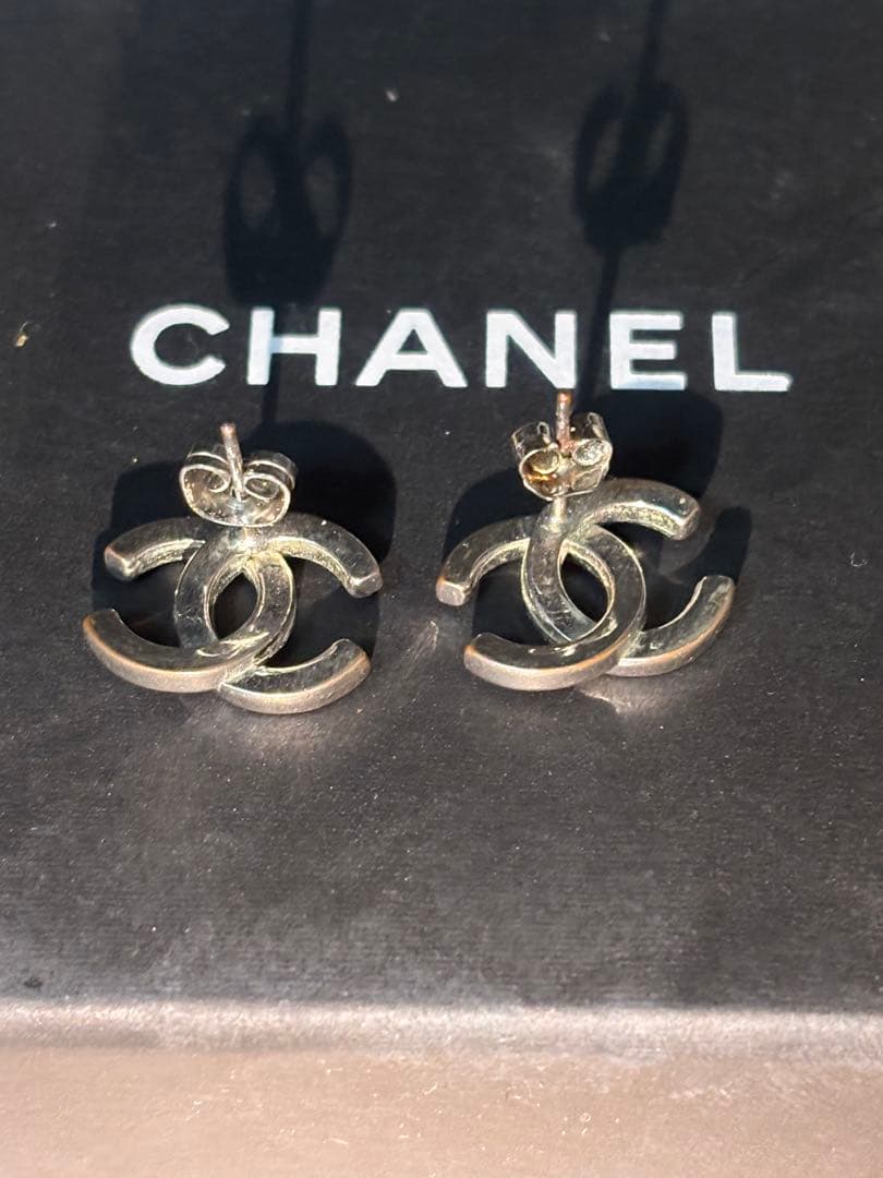 CHANEL ピアス　コムドットやまと