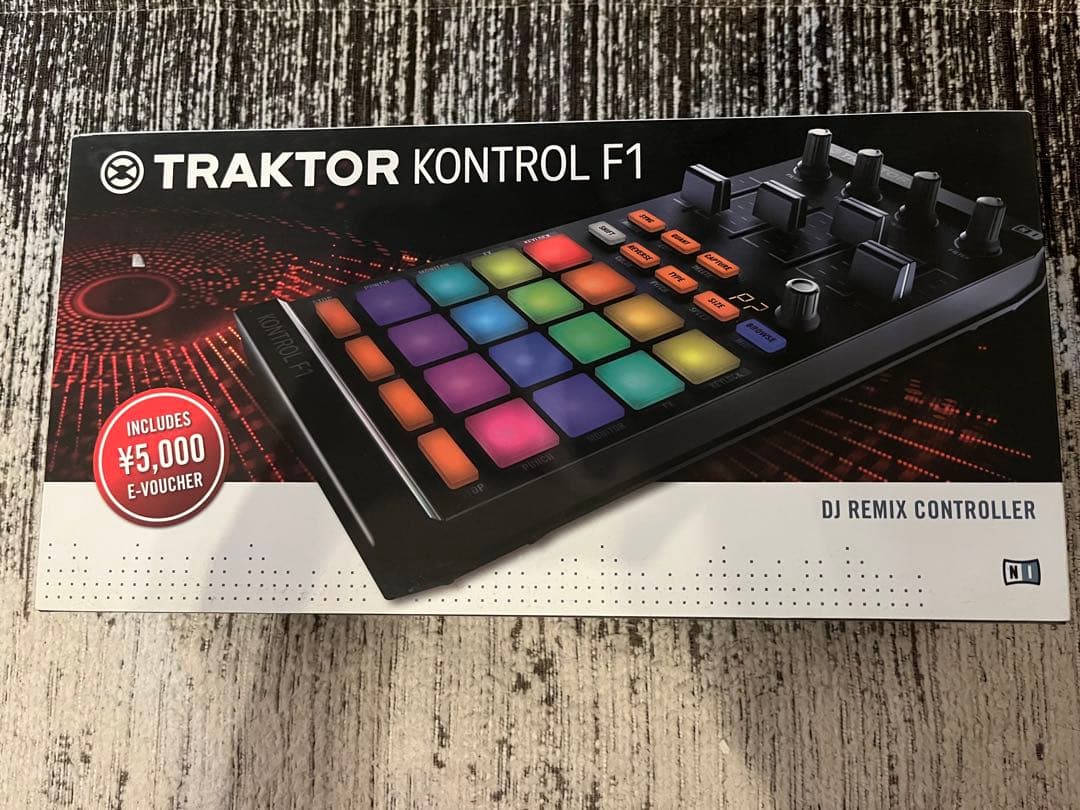 DJ機材 TRAKTOR KONTROL F1