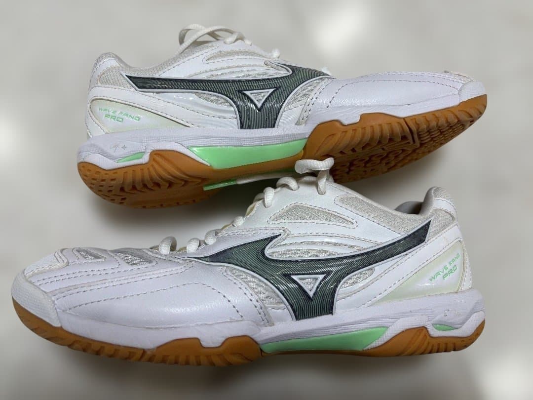 Mizuno ウエーブファングPRO 限定カラーホワイト/ミント23.5cm