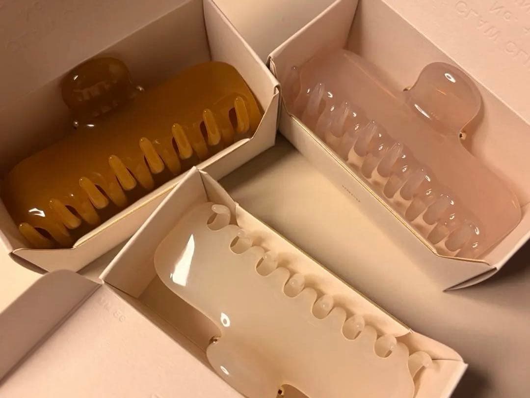 UNDO Hairware ヘアクリップNo.4 アラバスター