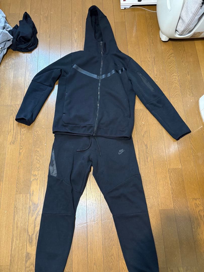 にょいNike ブラック フルジップパーカーとパンツセット M