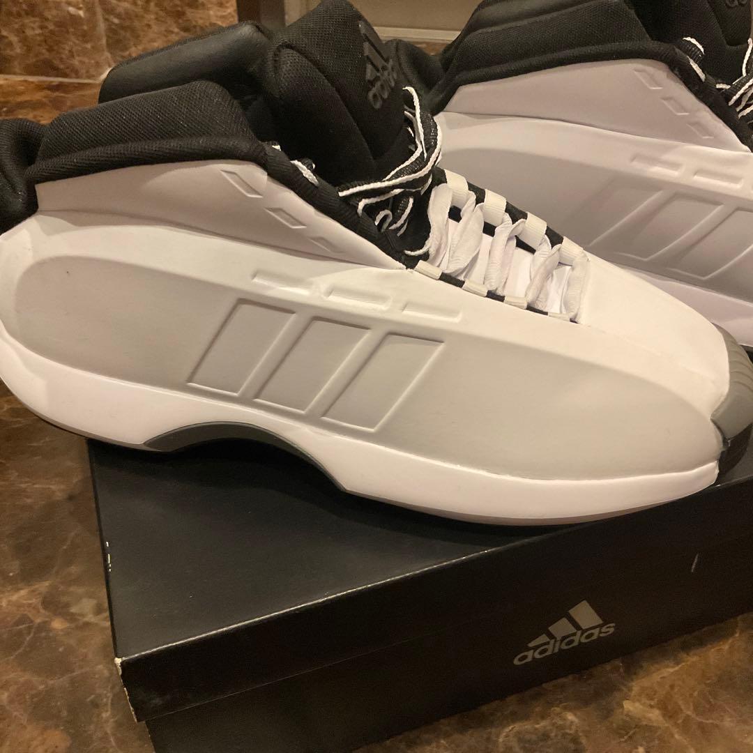 adidas スポーツシューズ ホワイト/ブラック