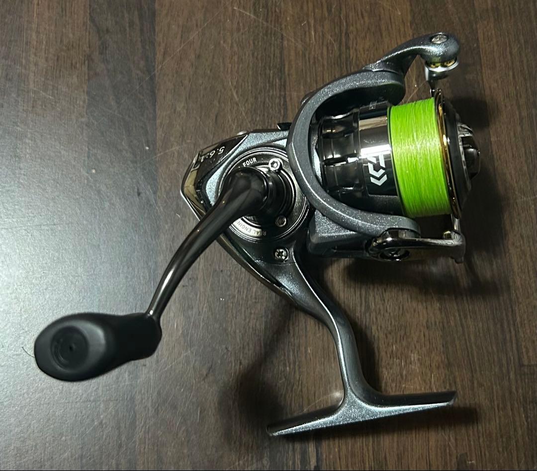 美品！DAIWA 15 ルビアス 2004H スピニングリール