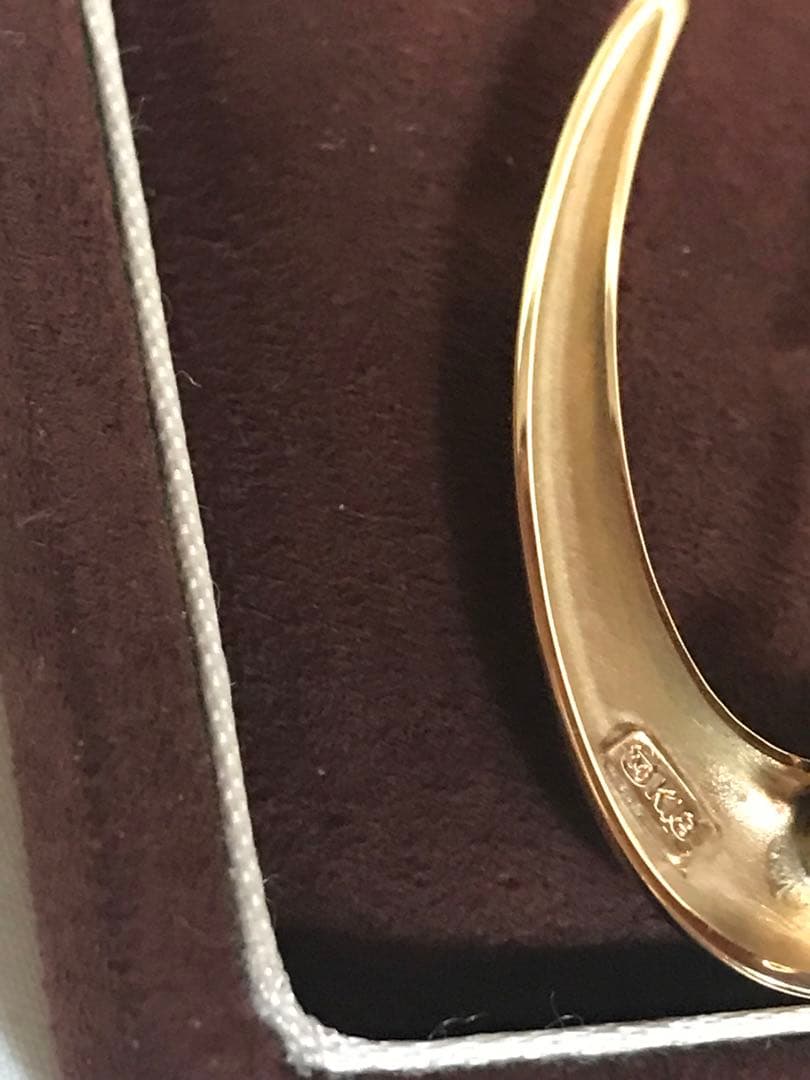 ミキモト　イニシャルブローチ　k18 18k18金 ウノアエレ好きな方にも