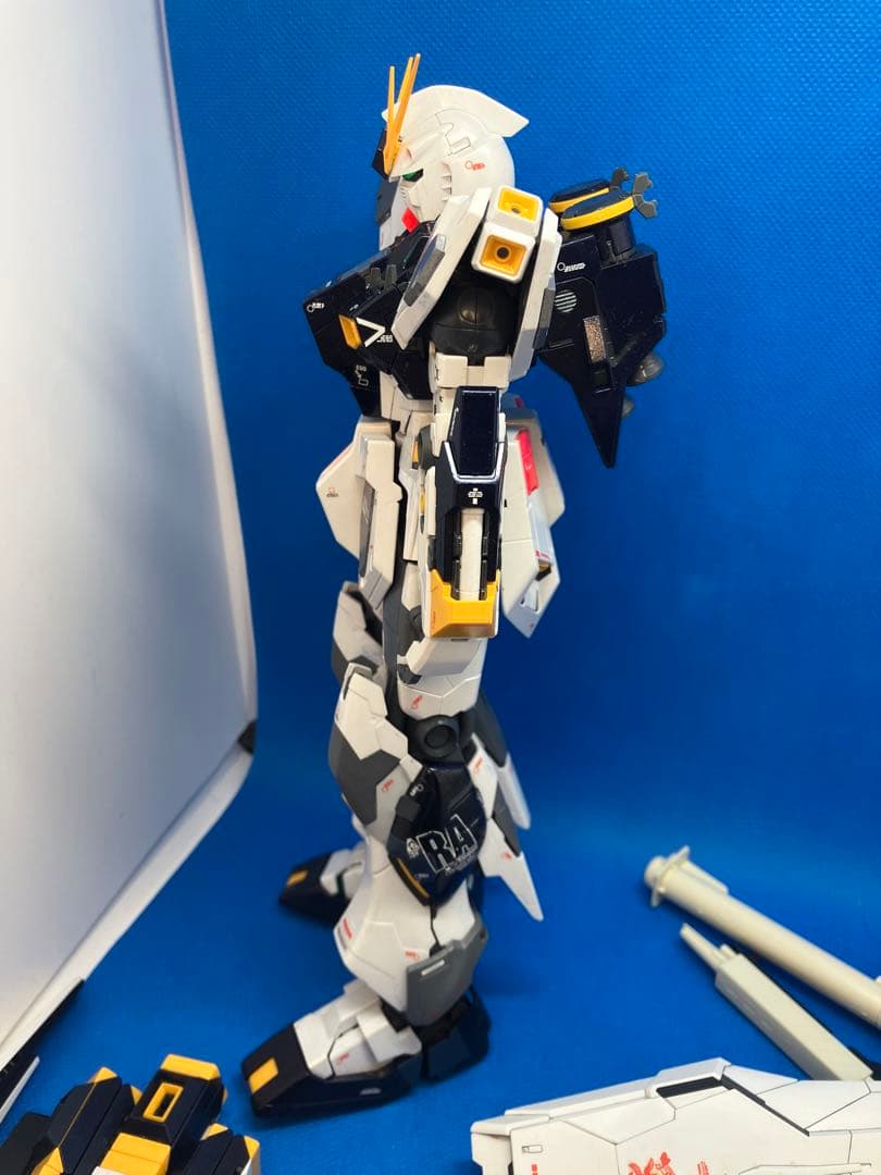 MG 1/100 ガンプラ　ジャンク　ν ガンダム　ニュー　塗装　a524